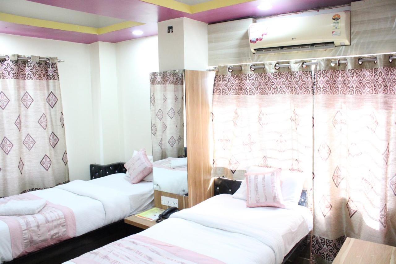 Hotel Square Park Dibrugarh Exterior photo