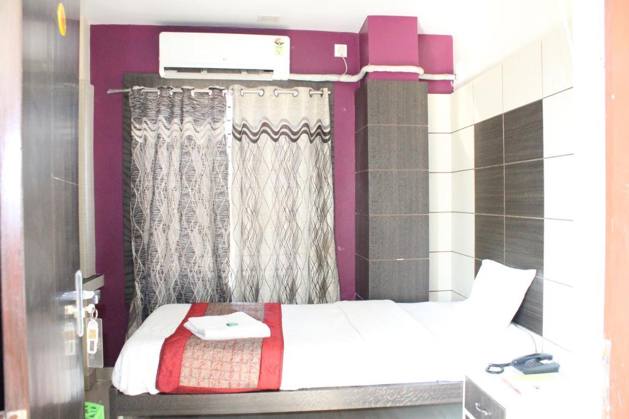 Hotel Square Park Dibrugarh Exterior photo