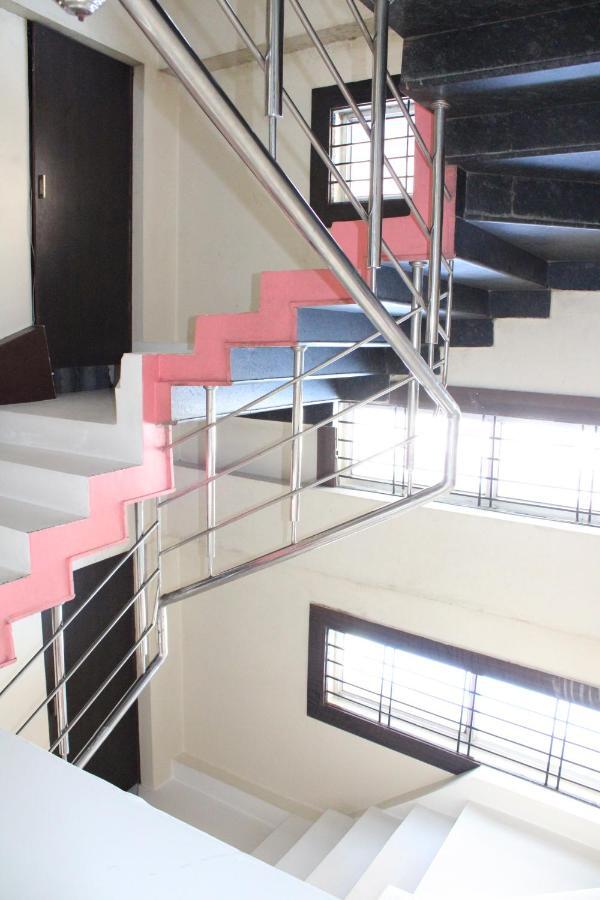 Hotel Square Park Dibrugarh Exterior photo
